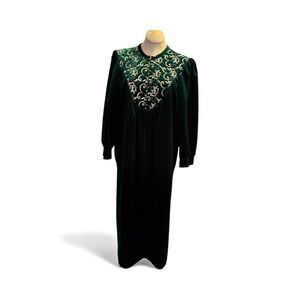 Cachet Emerald Green Velvet Long Sleeve House Coat